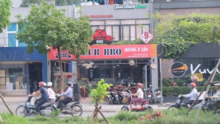Kiểm tra phản ánh bãi đỗ xe bị "xẻ thịt" làm nhà hàng